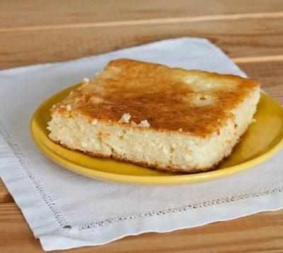 Кусочек творожной запеканки